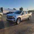 Used 2021 Chevrolet Silverado 1500 LT image 2