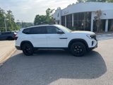 New 2025 Volkswagen Atlas Peak Edition SE image 2