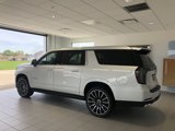 New 2025 Chevrolet Suburban High Country image 4