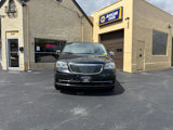 Used 2014 Chrysler Town & Country Touring-L w/ Driver Convenience Group image 6