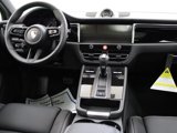Certified 2024 Porsche Macan image 4