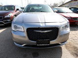 Used 2017 Chrysler 300 C image 3
