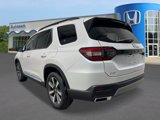New 2025 Honda Pilot Touring image 3