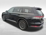 Certified 2023 Lincoln Aviator Reserve w/ Equipment Group 201A image 5
