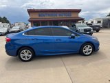 Used 2017 Chevrolet Cruze LT w/ Convenience Package image 2