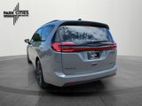 New 2025 Chrysler Pacifica Limited image 5