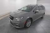 Used 2023 Chrysler Pacifica Limited image 4