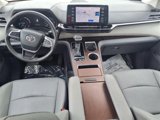 Used 2023 Toyota Sienna XLE image 4