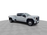 New 2025 GMC Sierra 3500 Denali w/ Denali Reserve Package image 2