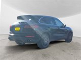 Used 2017 Porsche Cayenne S image 6