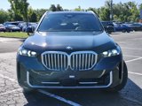 Used 2025 BMW X5 xDrive50e image 3