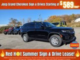 New 2025 Jeep Grand Cherokee Laredo image 2
