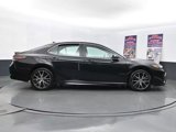 Used 2023 Toyota Camry SE image 4