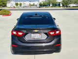 Used 2017 Chevrolet Cruze LT image 2