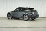 Certified 2024 Porsche Macan image 3