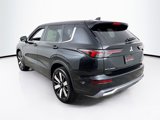 New 2025 Mitsubishi Outlander SE image 5