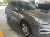 Used 2014 Porsche Cayenne Diesel Platinum Edition image 4