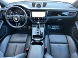 Used 2024 Porsche Macan image 6