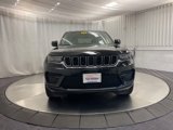 Used 2023 Jeep Grand Cherokee Laredo image 2