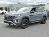 Used 2024 Volkswagen Atlas Peak Edition SE image 5