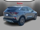 New 2025 Ford Escape SE image 3