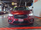 Used 2023 Chrysler Pacifica Touring-L image 2