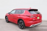 Used 2024 Mitsubishi Outlander 4WD Plug-In Hybrid image 2