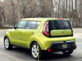 Used 2015 Kia Soul + image 4