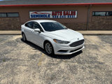 Used 2017 Ford Fusion SE w/ Fusion SE Technology Package image 2