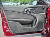 Used 2015 Chrysler 200 Limited w/ Convenience Group image 4
