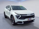 Used 2024 Kia Sportage LX image 3