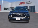 Used 2024 Toyota Highlander LE image 2
