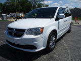 Used 2016 Dodge Grand Caravan SE image 2