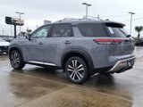 New 2025 Nissan Pathfinder Platinum image 3