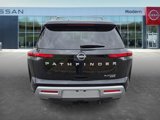 New 2025 Nissan Pathfinder Platinum image 6