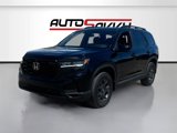 Used 2025 Honda Pilot TrailSport image 3