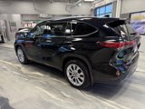 Used 2022 Toyota Highlander Limited image 3