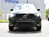 Used 2024 Volvo XC60 B5 Core image 2