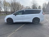 New 2025 Chrysler Pacifica Limited image 2