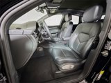 Used 2025 Porsche Macan image 5