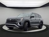 New 2025 Volkswagen Atlas Peak Edition SE image 3