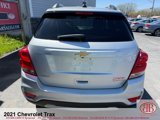 Used 2021 Chevrolet Trax LT w/ LT Convenience Package image 5