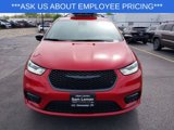 New 2025 Chrysler Pacifica Select w/ Uconnect Theater Family Group image 4