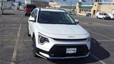Used 2023 Kia Niro EX Touring image 3