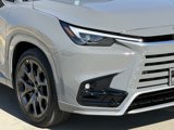New 2025 Lexus TX 500h AWD image 4