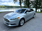 Used 2016 Ford Fusion SE image 2