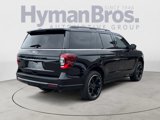 Used 2023 Ford Expedition Limited image 3