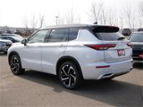 New 2025 Mitsubishi Outlander SEL image 2