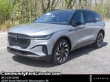 New 2025 Lincoln Nautilus Reserve image 2