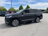 Used 2024 Lincoln Navigator Premiere image 2
